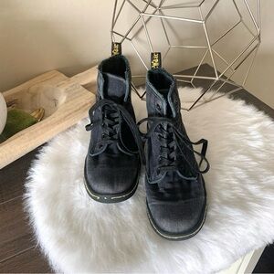 Black Distressed Shoreditch Canvas Doc Marten Shoes Women's Size 6